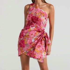 🌸Brailey Dress in Pink Floral🌸